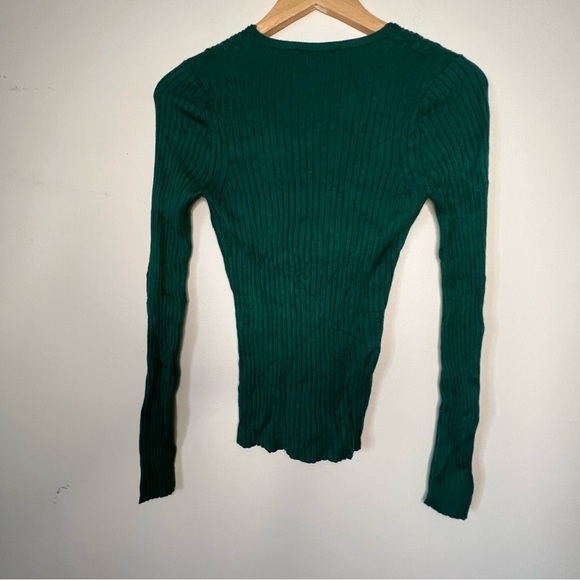 Express Shirt Y2K Green Ribbed Long Sleeved Deep V-neck Shirt Size Small - Picture 3 of 7